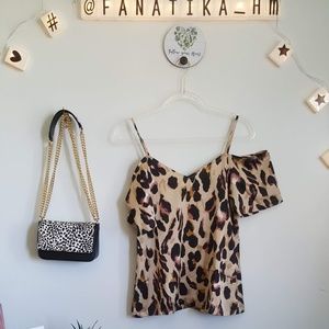 Boohoo leopard print woven cold shoulder top